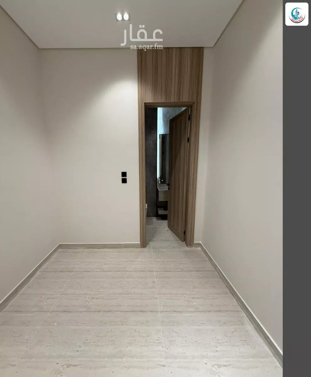 8 bedroom villa in Al Janadriyah 14