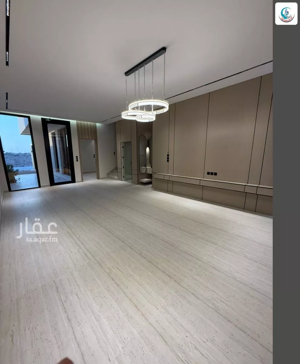 8 bedroom villa in Al Janadriyah 21
