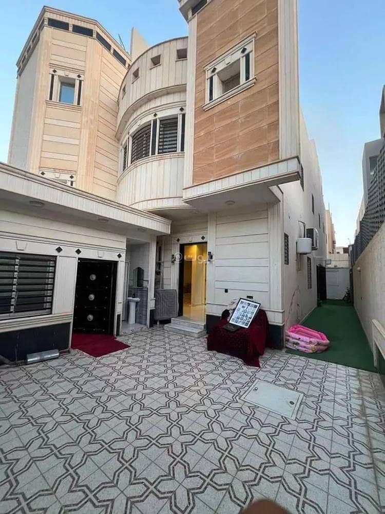 5 bedroom villa in Okaz, Riyadh 2