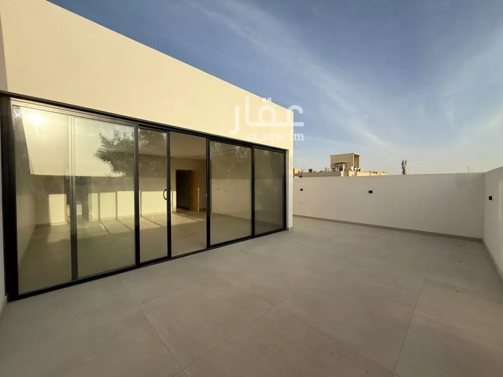 5 bedroom villa in Salah Ad Din 8