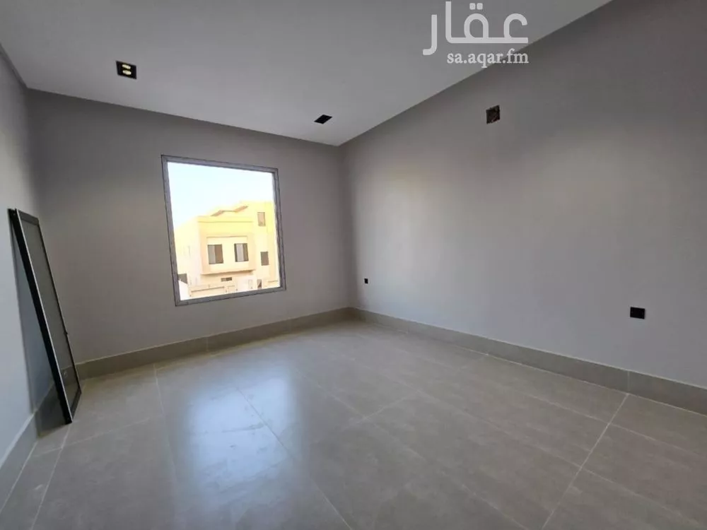 فيلا 5 غرف في عكاظ 23