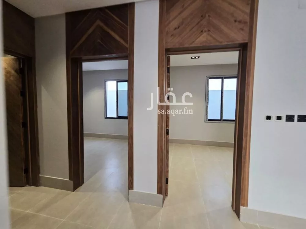 فيلا 5 غرف في عكاظ 10