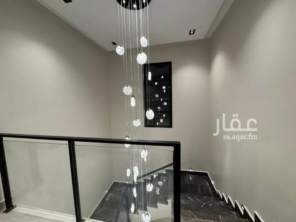 فيلا 5 غرف في الرمال 9