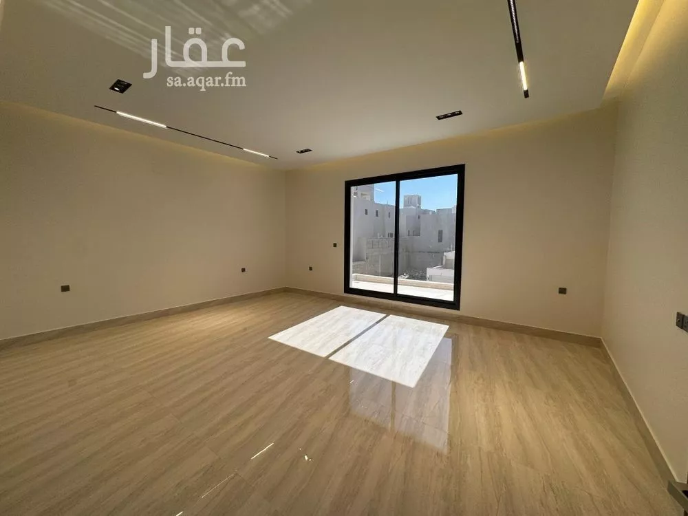 5 bedroom villa in Al Rimal 18