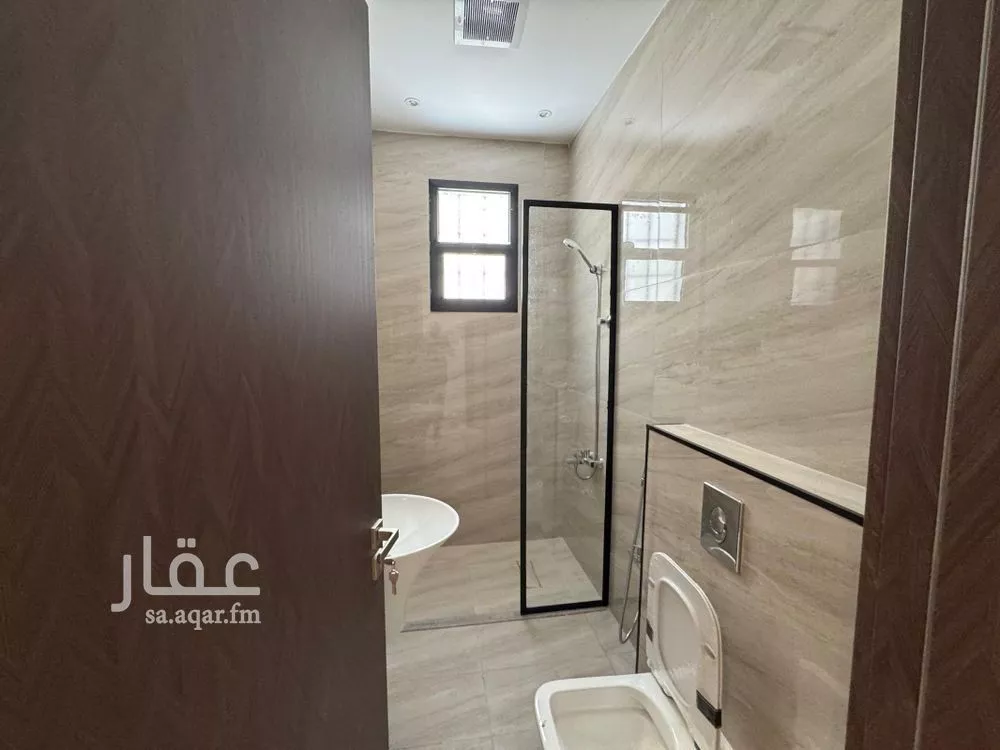 5 bedroom villa in Al Rimal 8