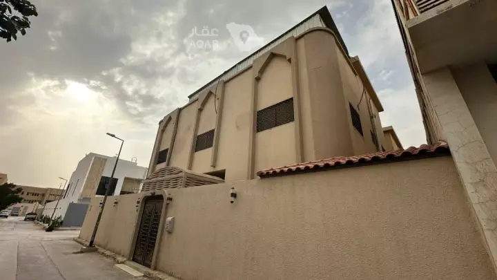 4 bedroom villa in Al Maseef, Riyadh 6