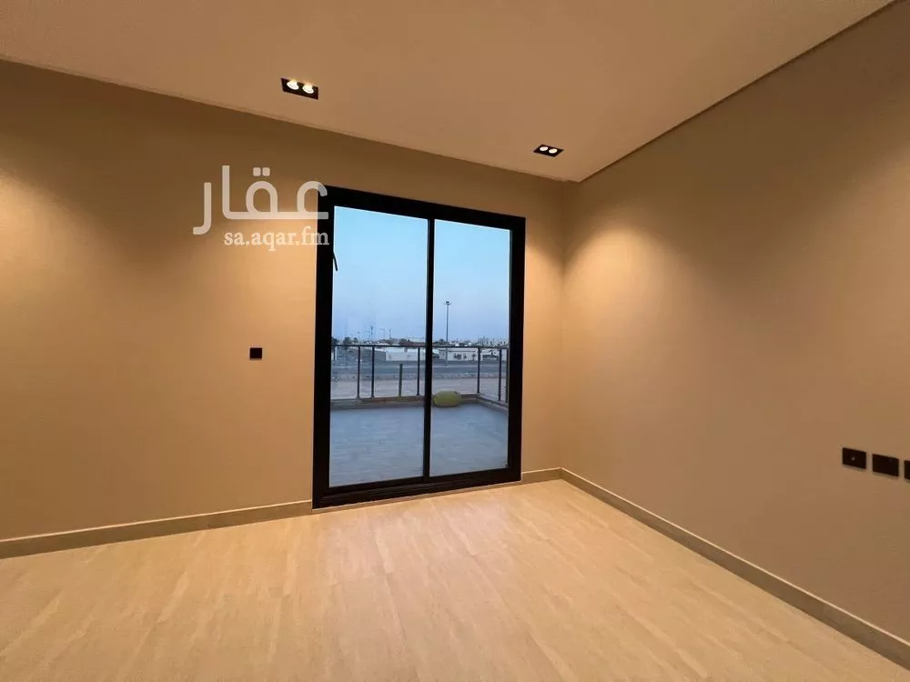 5 bedroom villa in Al Rimal 12