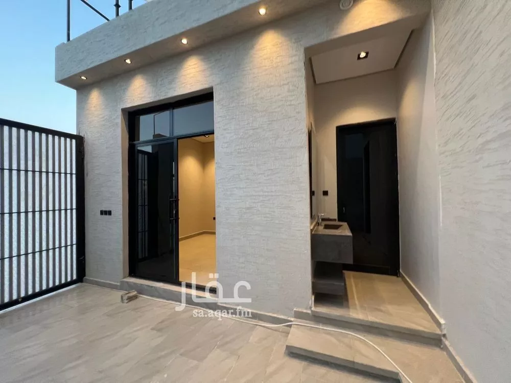 5 bedroom villa in Al Rimal 5