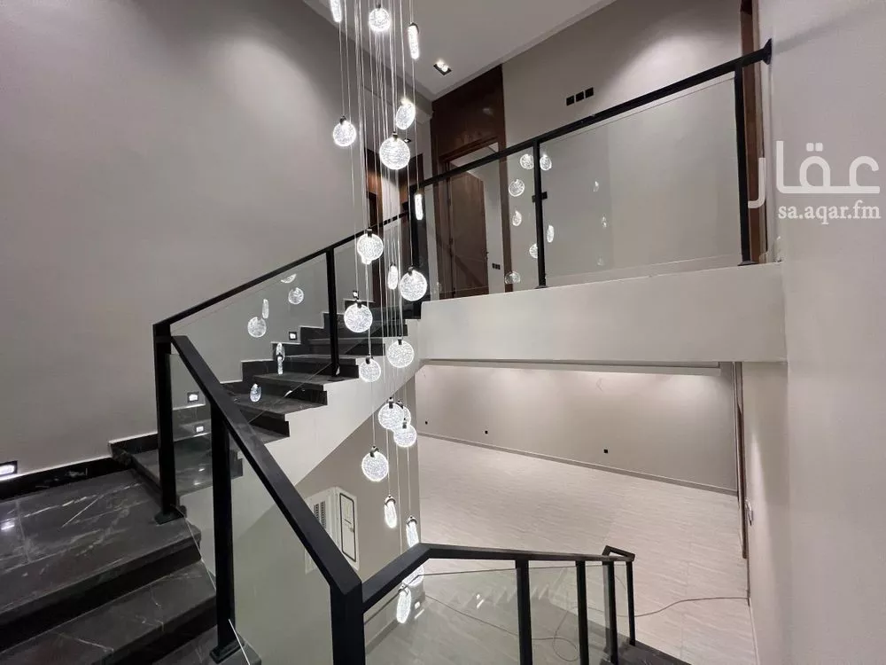 5 bedroom villa in Al Rimal 10