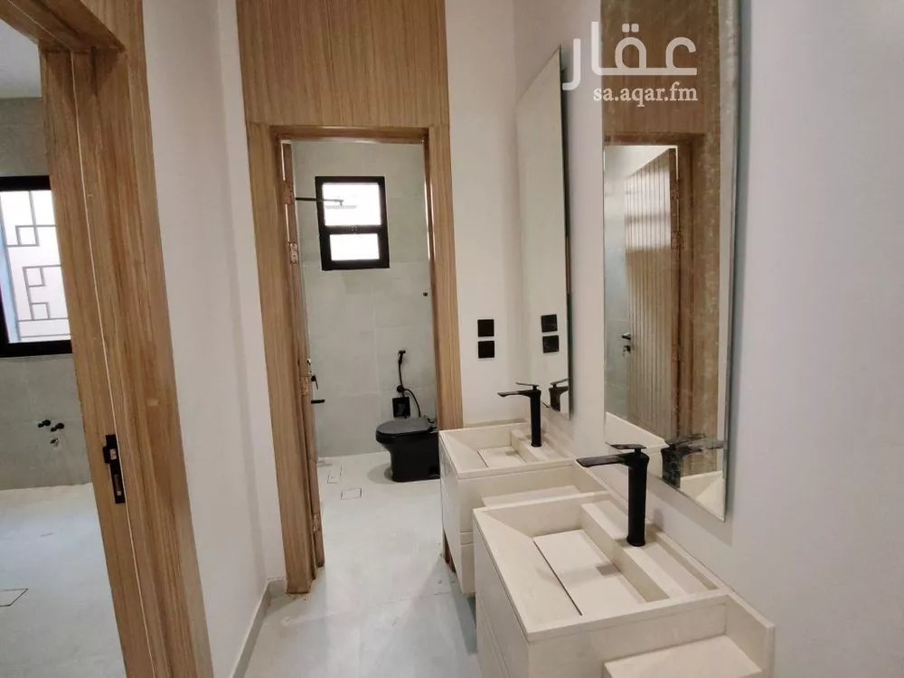 6 bedroom duplex in Tuwaiq 7
