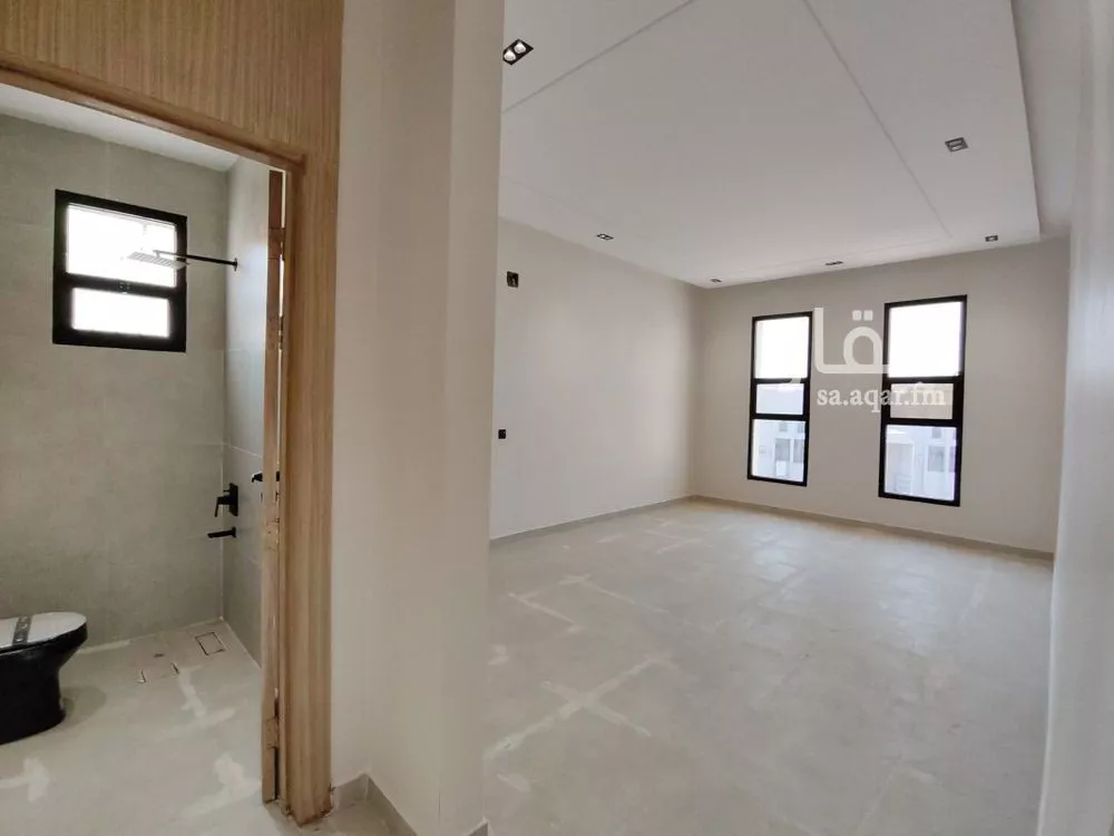 6 bedroom duplex in Tuwaiq 8