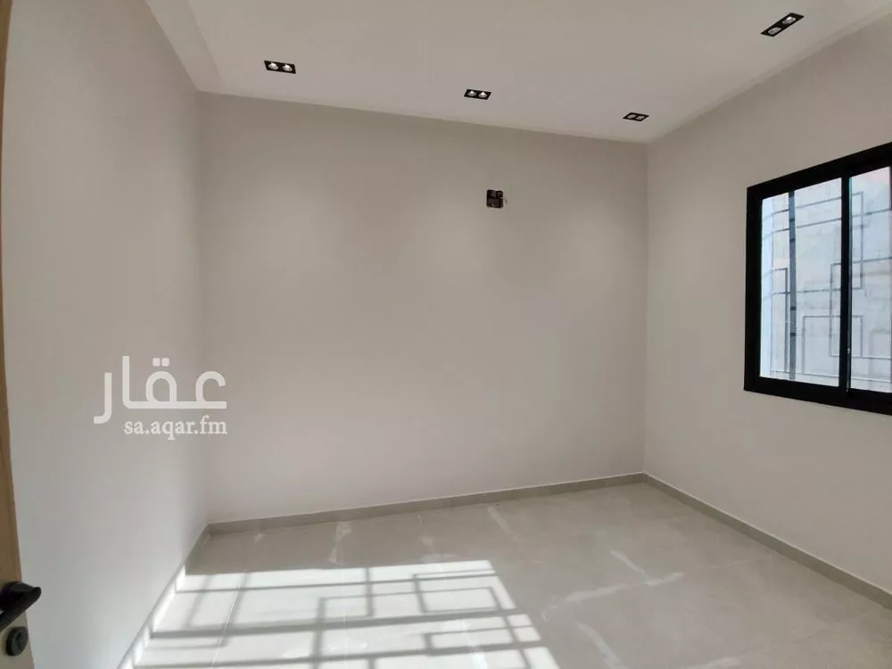 6 bedroom duplex in Tuwaiq 10