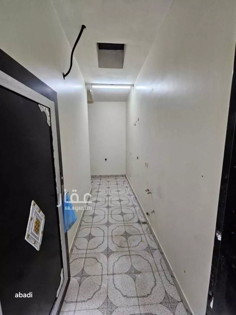 4 bedroom villa in Dhahrat Namar, Riyadh 2