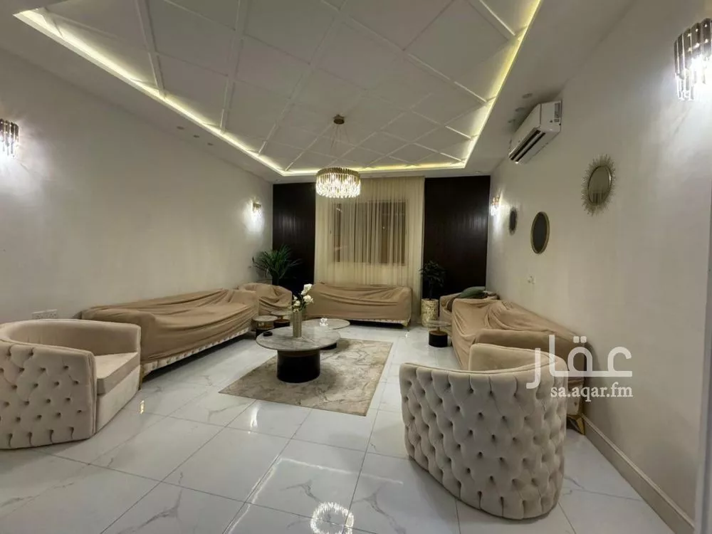 7 bedroom villa in Al Rimal 3