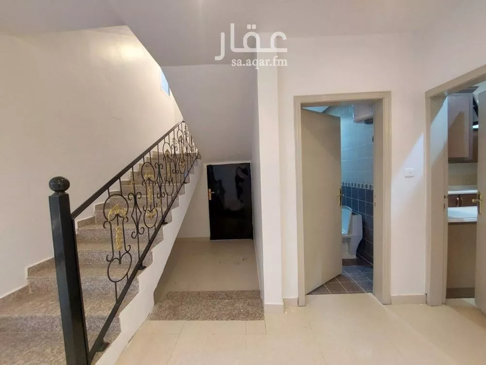 5 bedroom villa in Dhahrat Laban 15