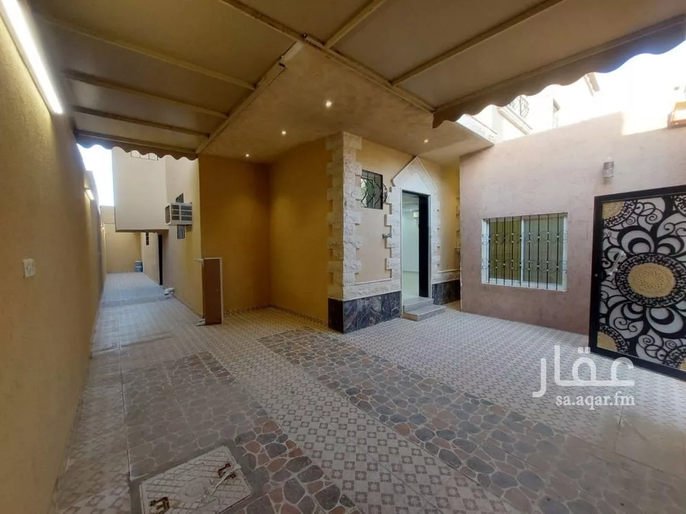5 bedroom villa in Dhahrat Laban 19
