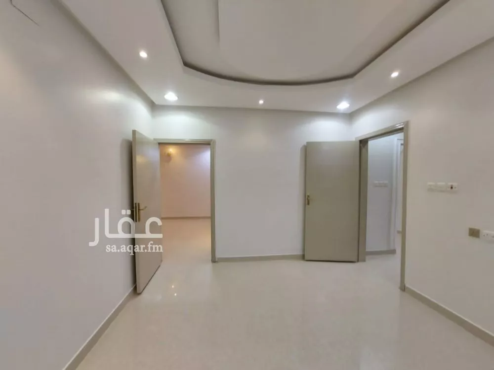 5 bedroom villa in Dhahrat Laban 20
