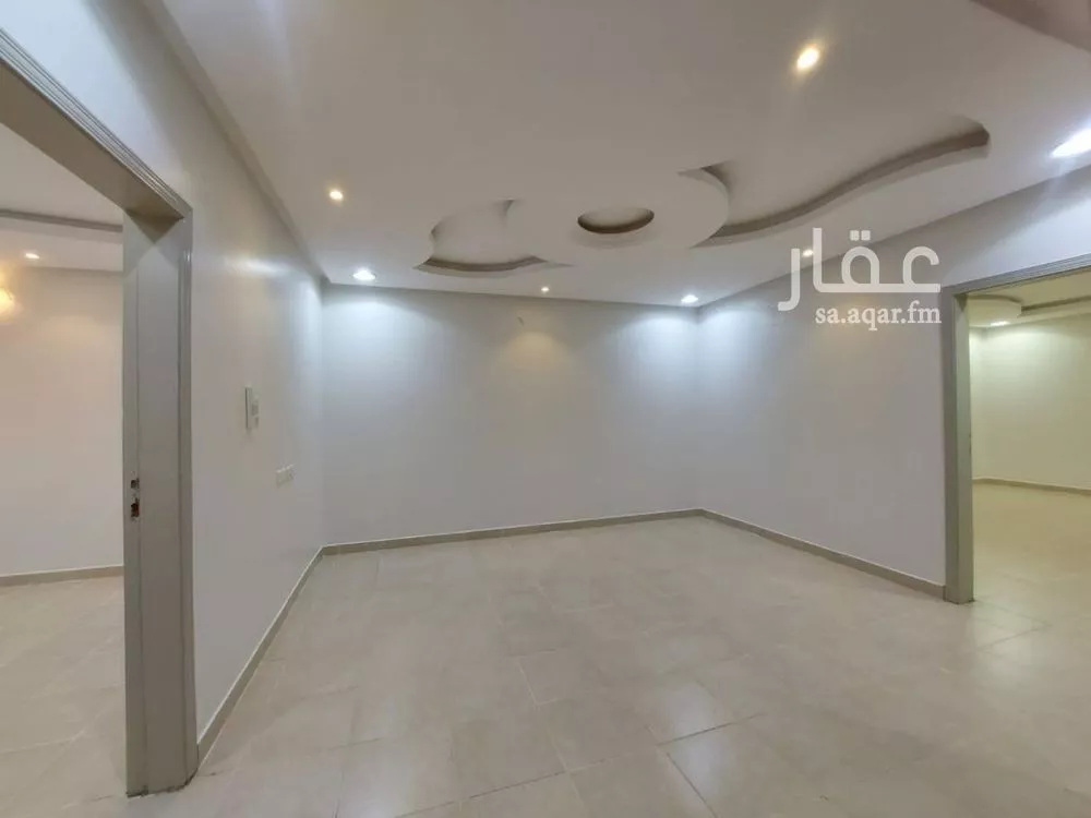 5 bedroom villa in Dhahrat Laban 3