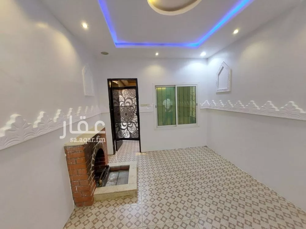 5 bedroom villa in Dhahrat Laban 8