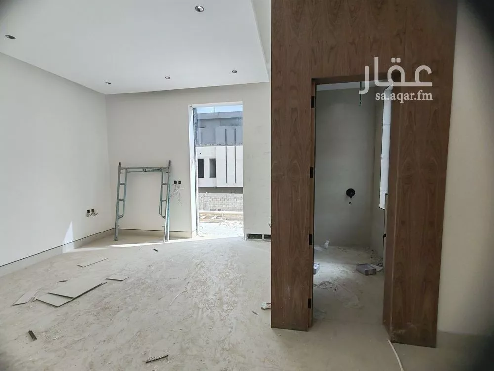 5 bedroom villa in Al Aridh 11