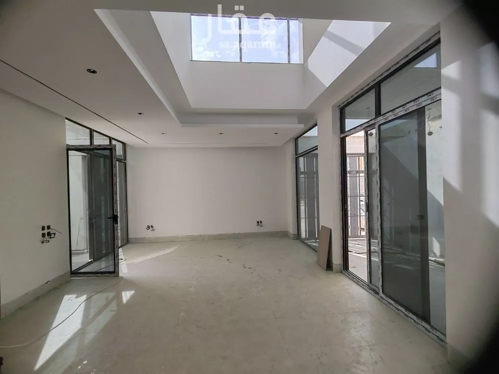 5 bedroom villa in Al Aridh 4