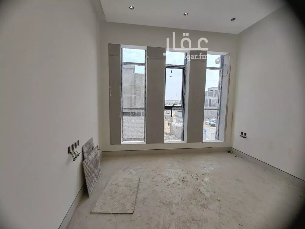 5 bedroom villa in Al Aridh 8