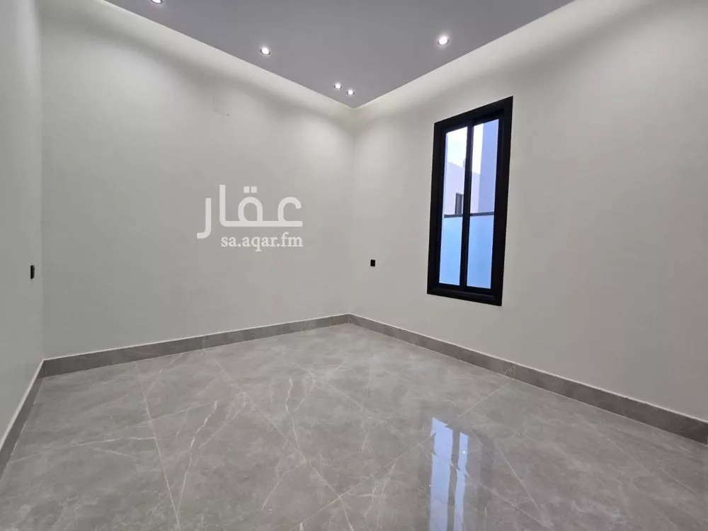 6 bedroom villa in Ash Sharq 12
