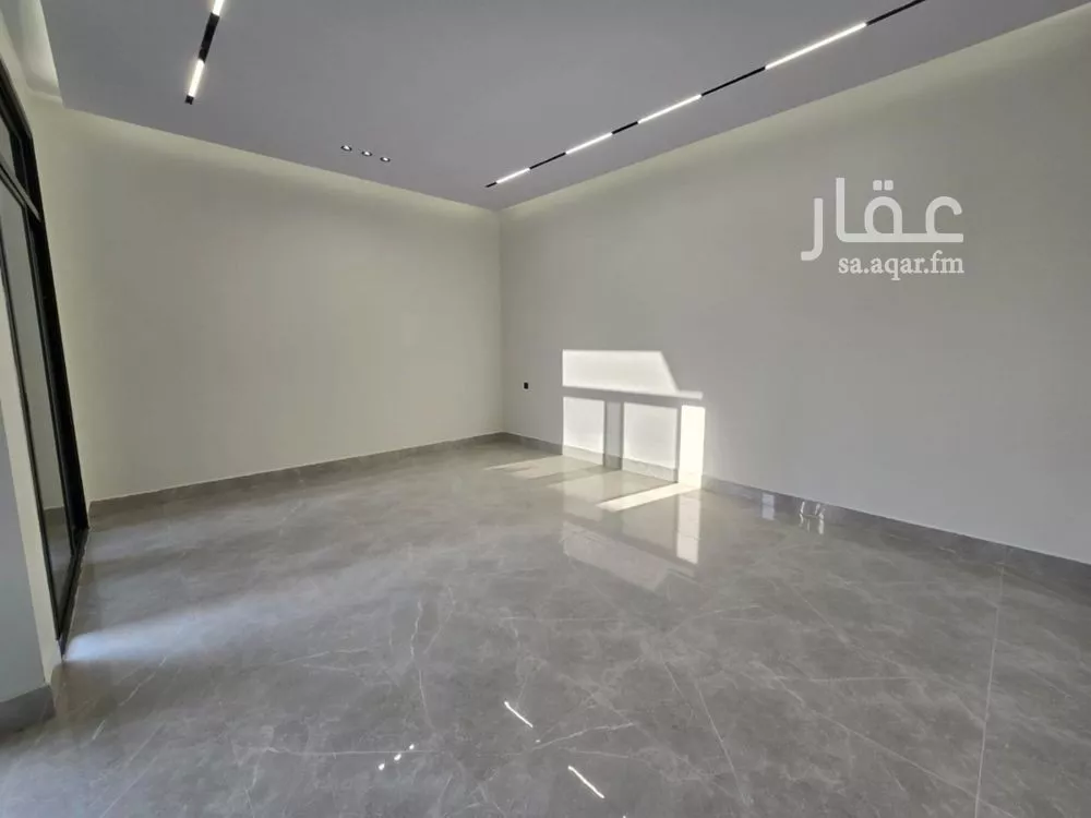 6 bedroom villa in Ash Sharq 15