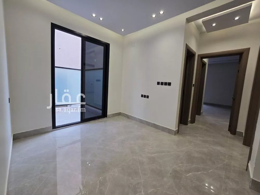6 bedroom villa in Ash Sharq 7