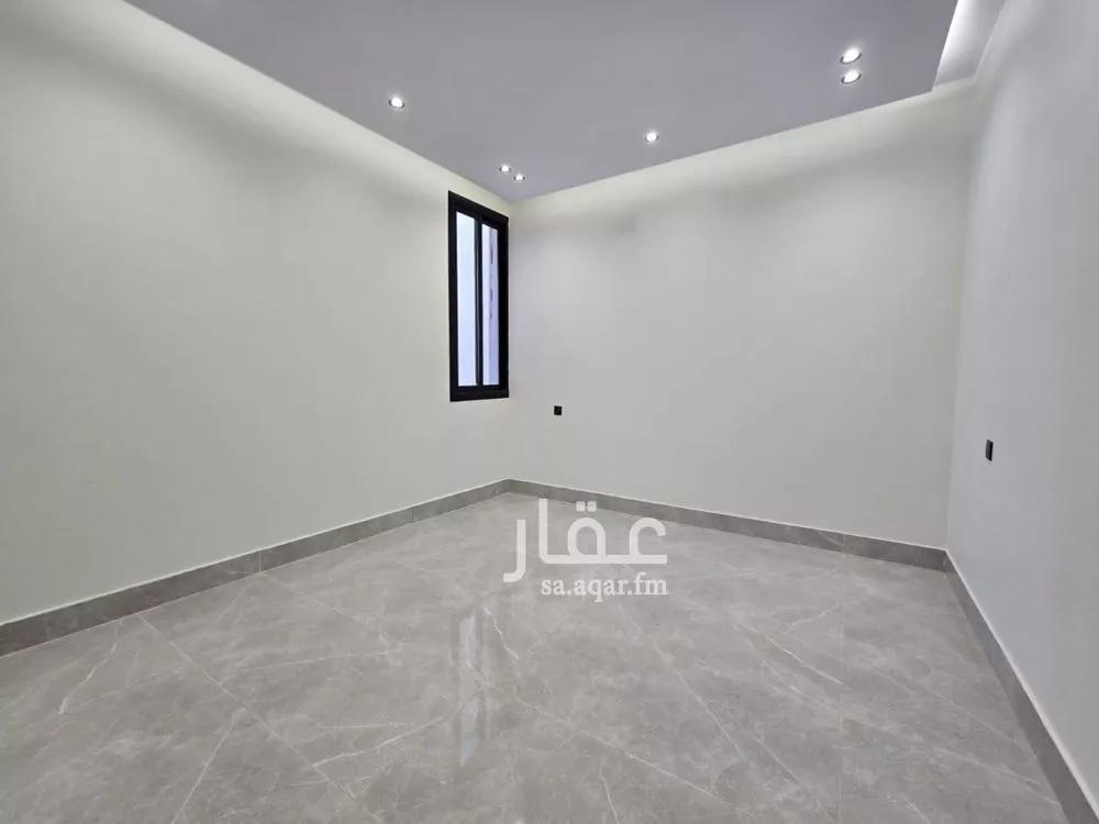 6 bedroom villa in Ash Sharq 11