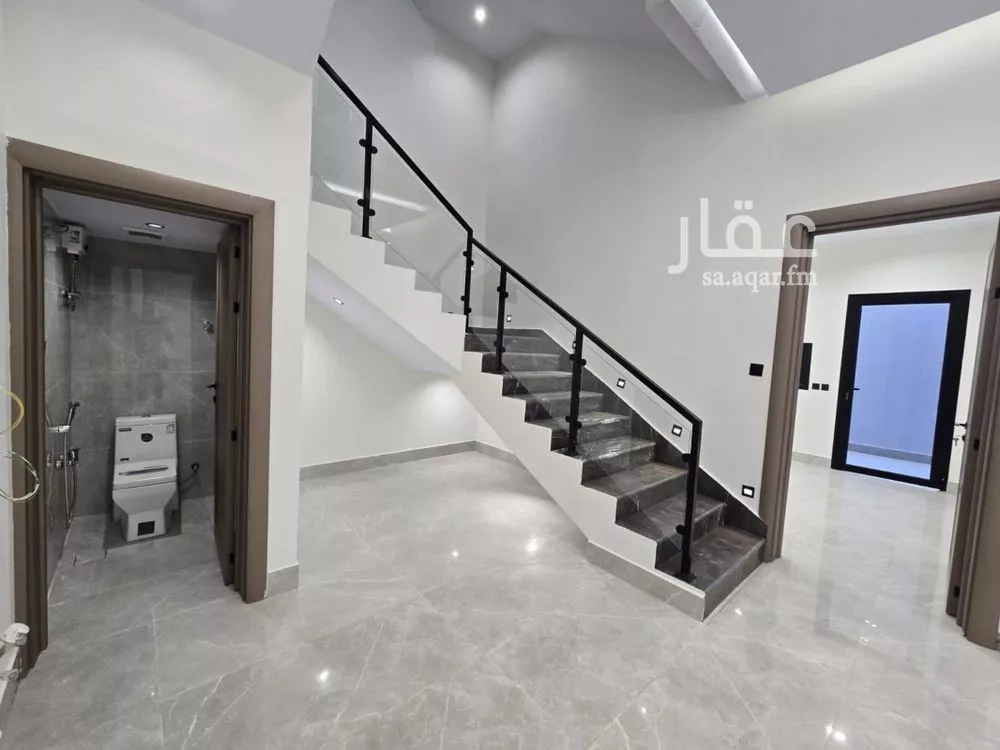 6 bedroom villa in Ash Sharq 14