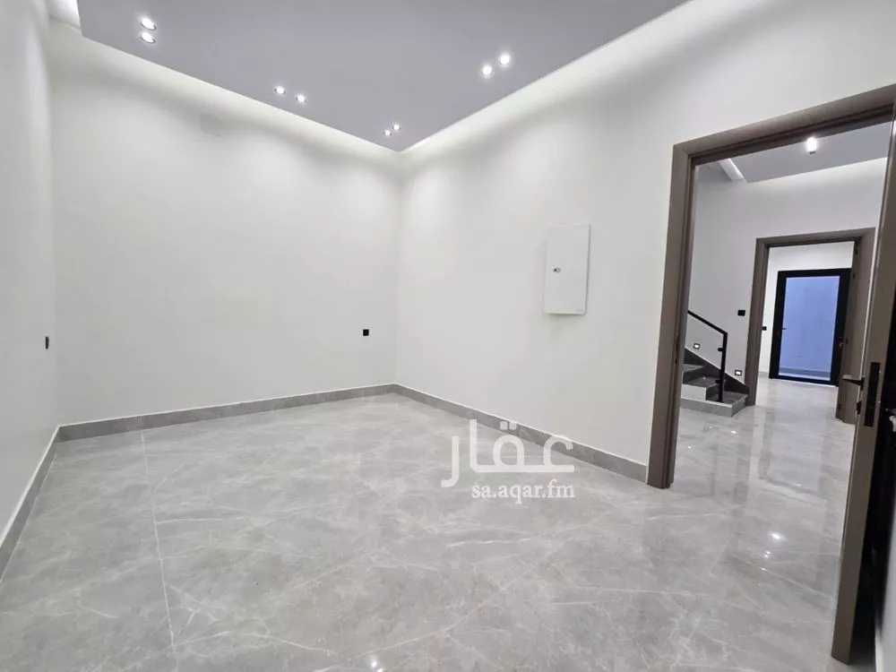 6 bedroom villa in Ash Sharq 3