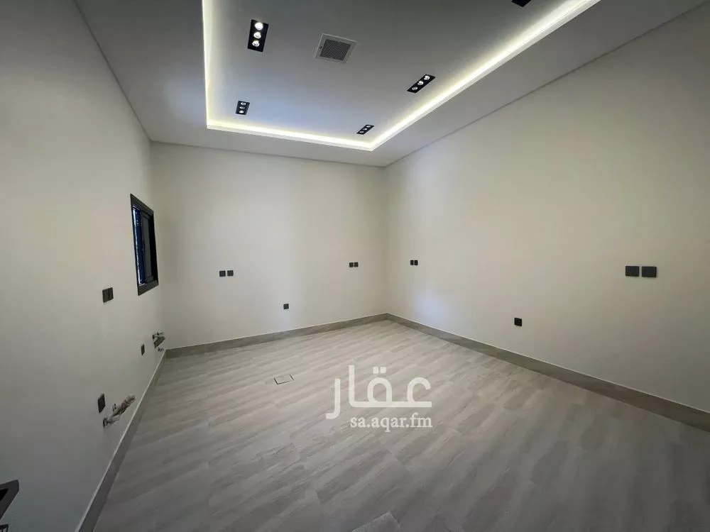 فيلا 5 غرف في الرمال 6