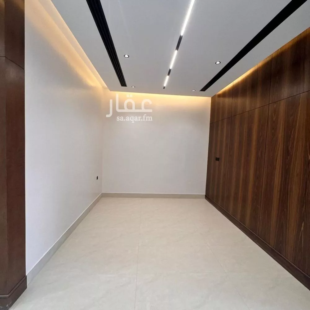5 bedroom villa in Al Narjis 6