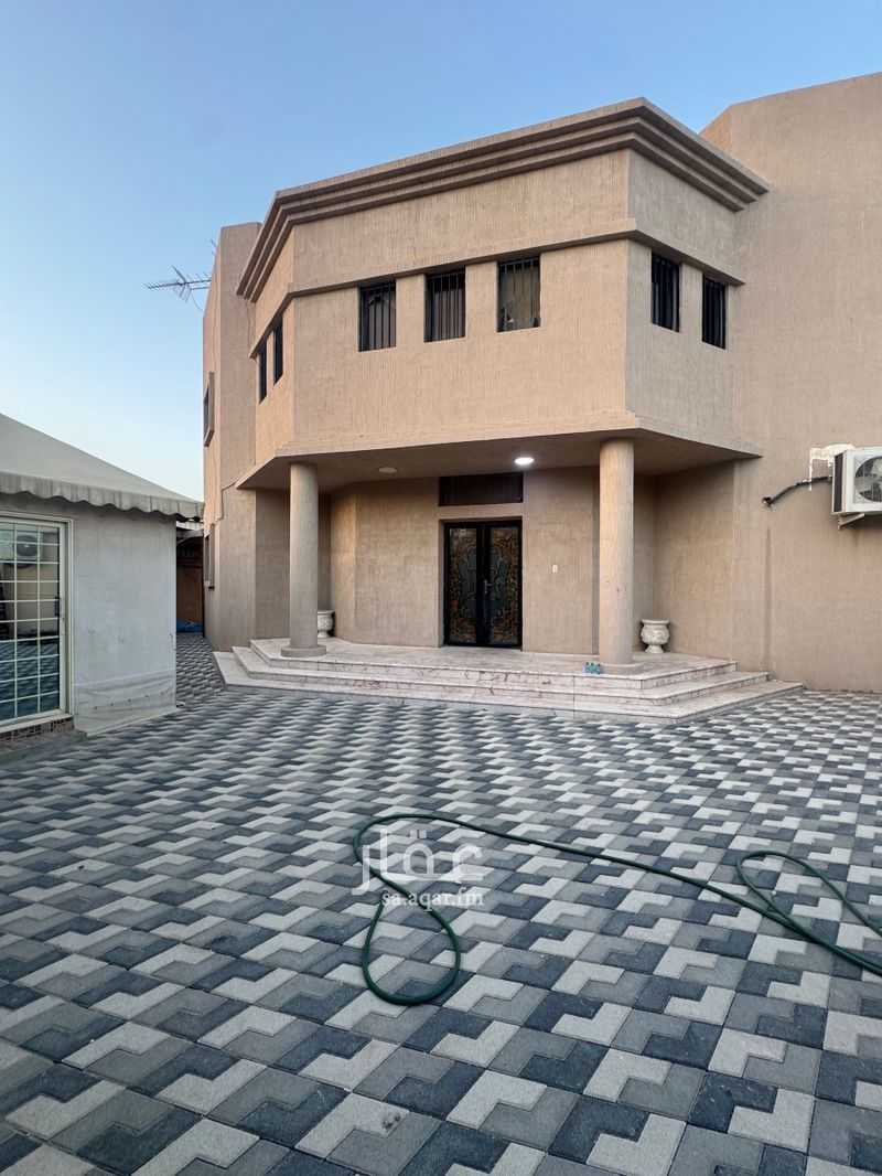 فيلا 3 غرف في الجامعيين، الدمام 2