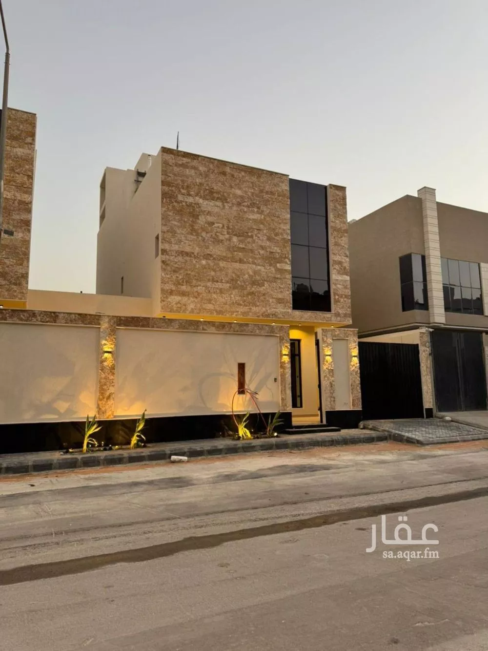 فيلا 5 غرف في النرجس 2