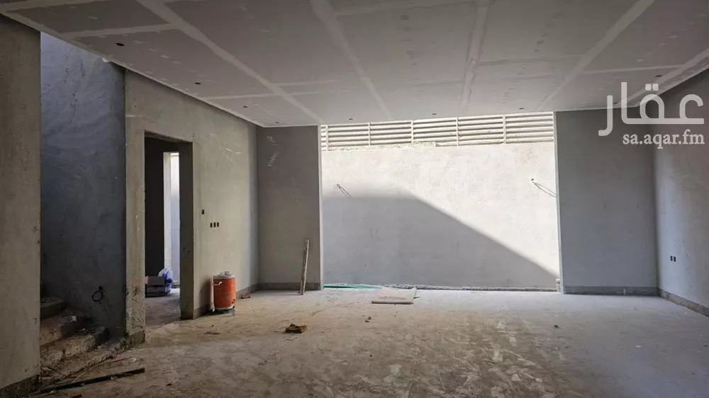5 bedroom villa in Granada 6