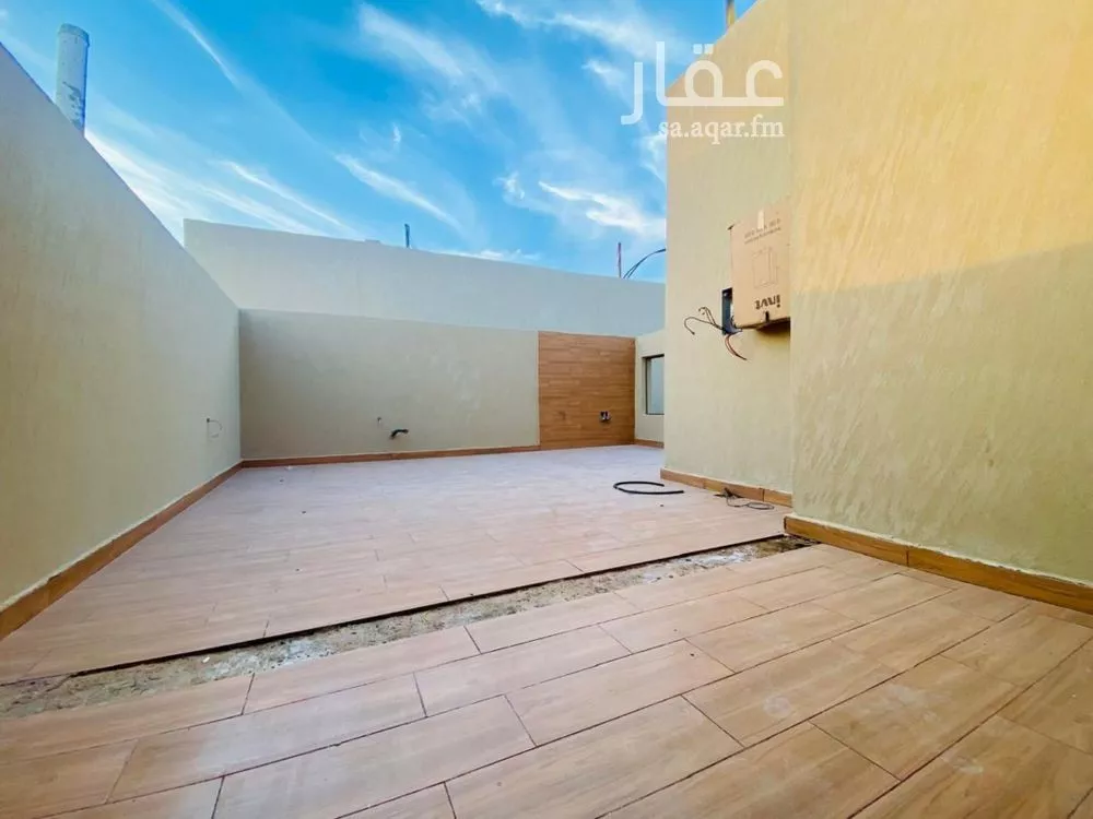 5 bedroom villa in Al Mahdiyyah 8