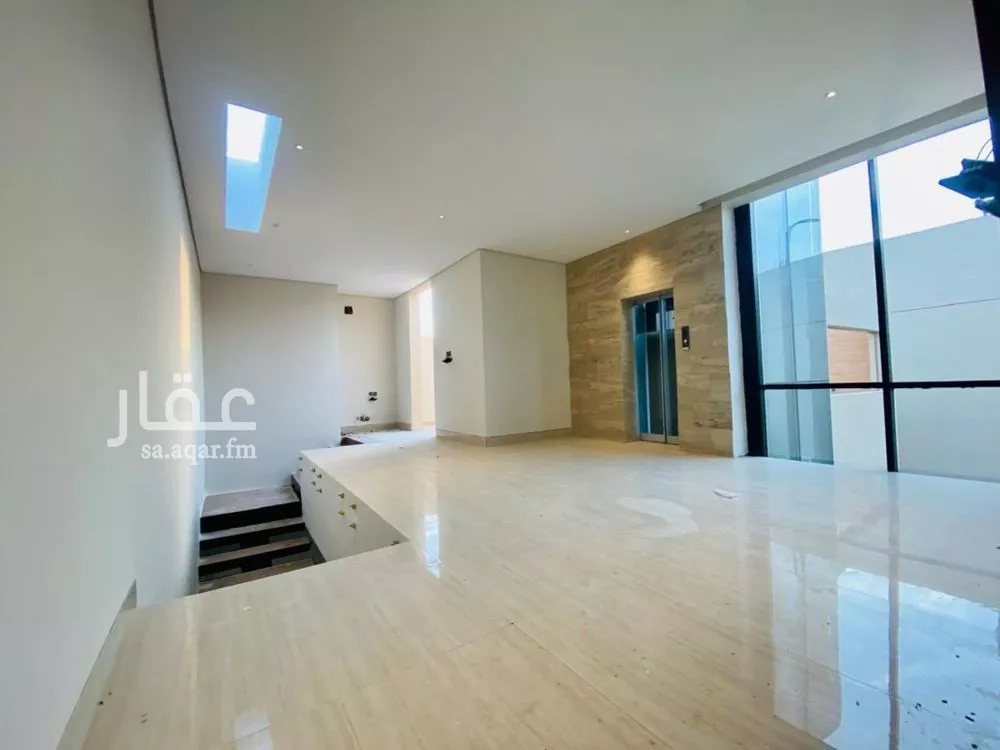 5 bedroom villa in Al Mahdiyyah 9