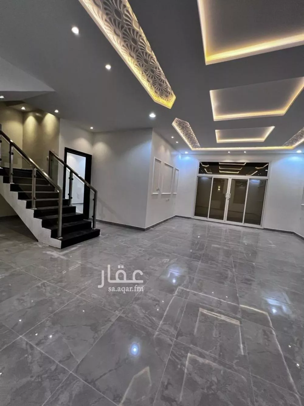 فيلا 14 غرف في الرمال 5