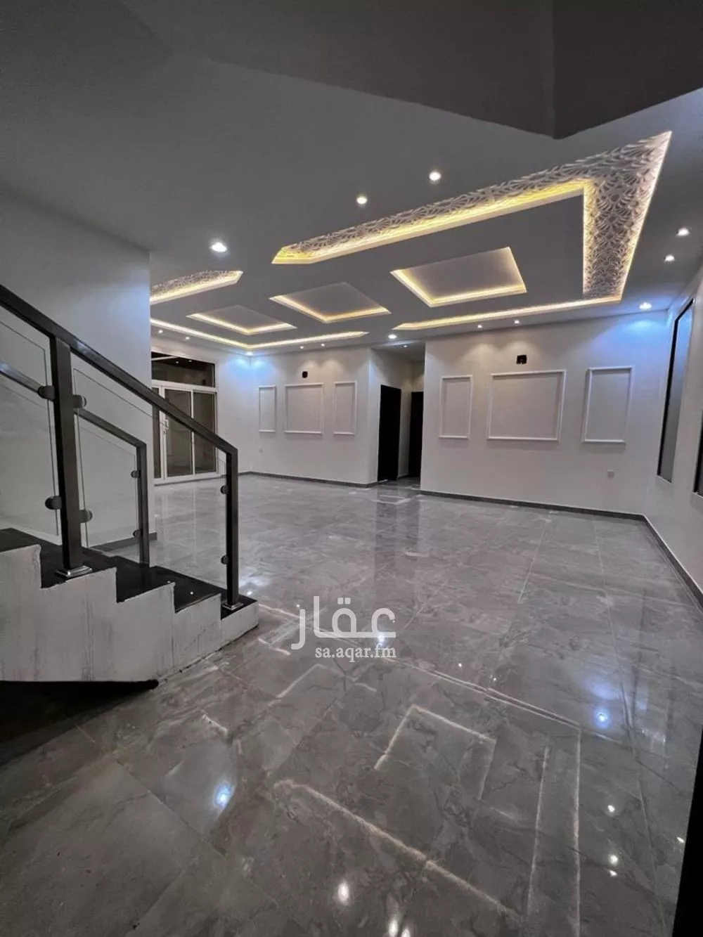 فيلا 14 غرف في الرمال 10