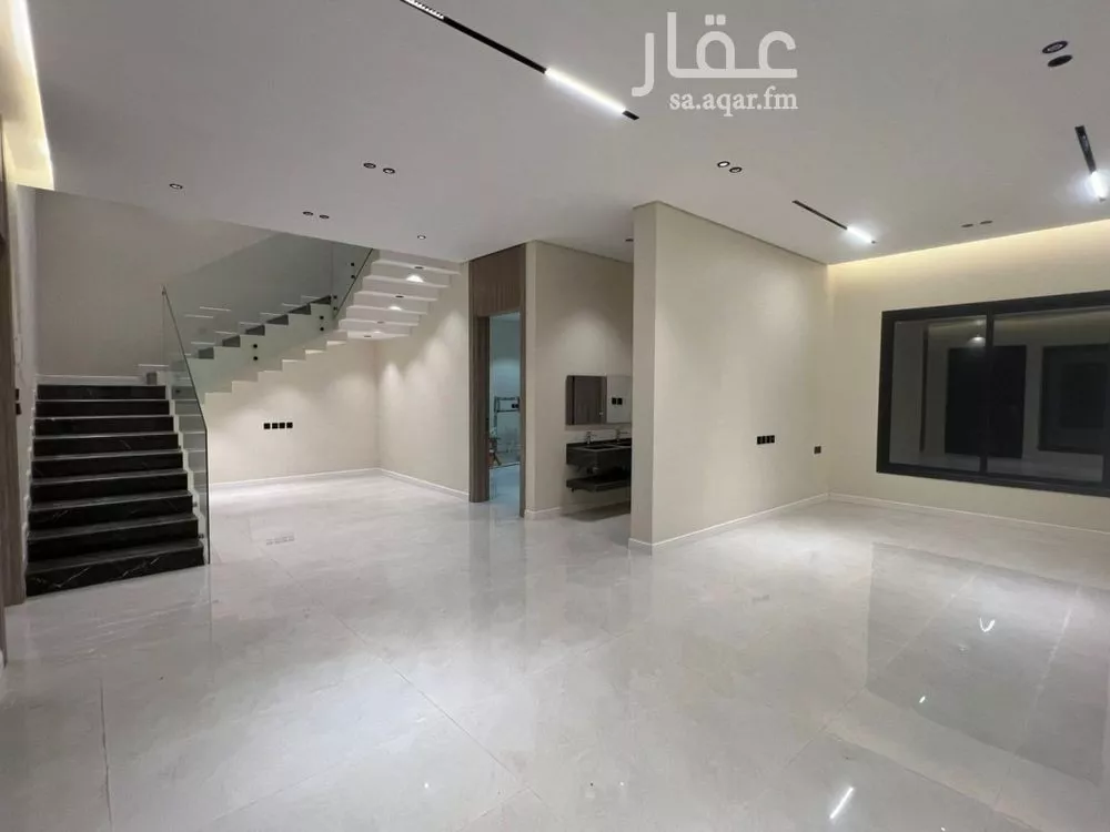 6 bedroom villa in Al Uraija Al Gharbiyah 14