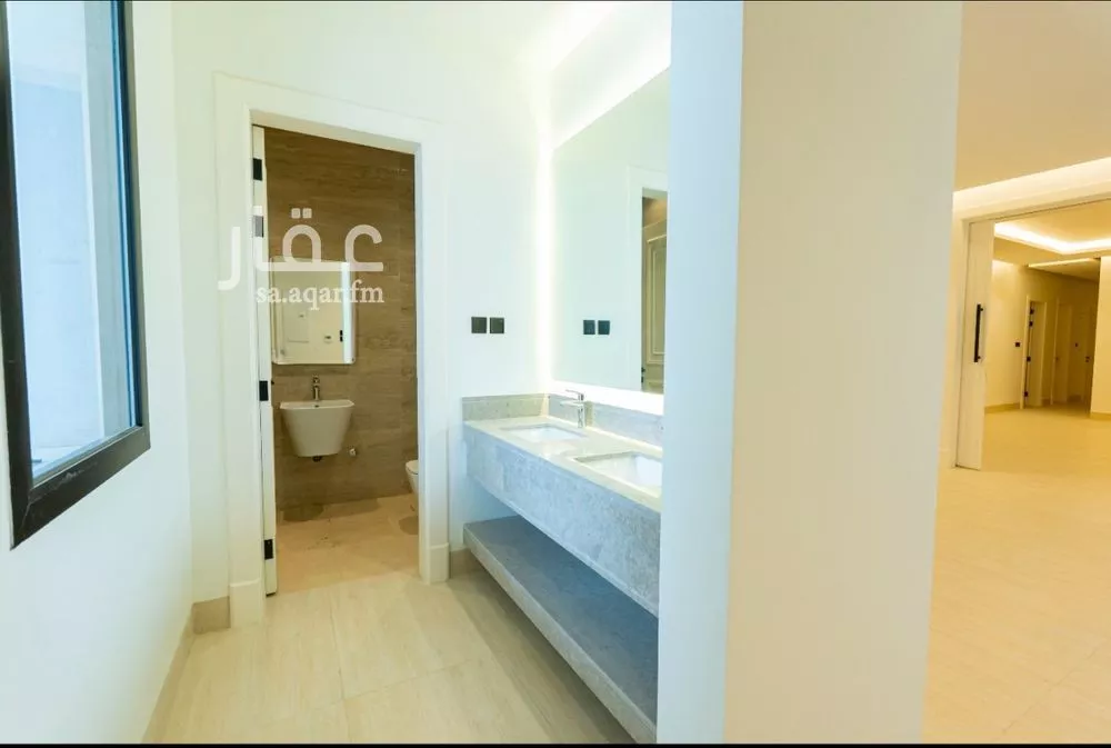 4 bedroom floor in Al Malqa 11