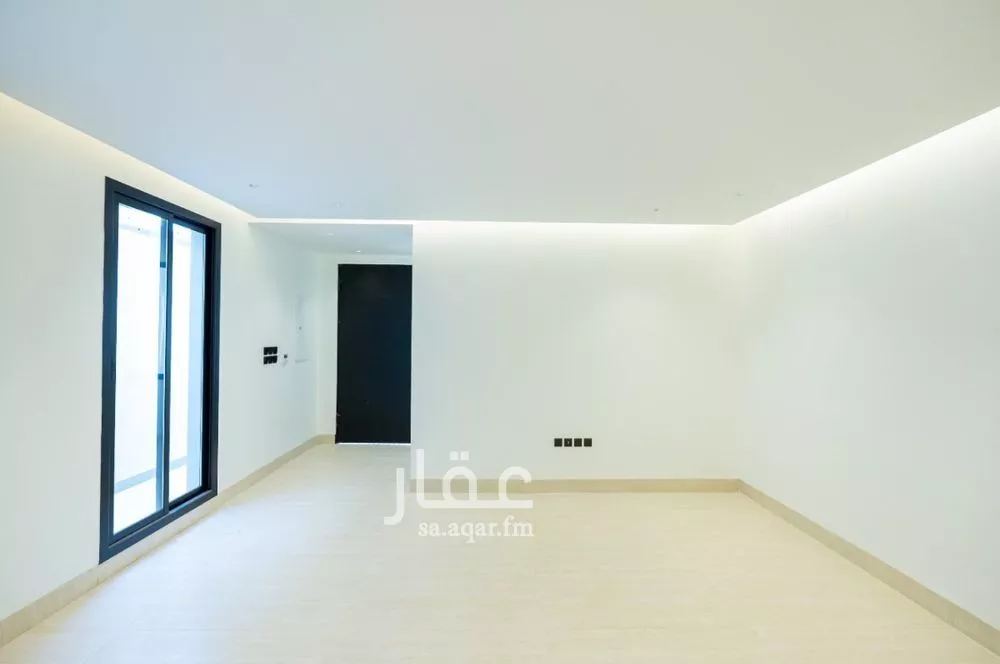 4 bedroom floor in Al Malqa 13