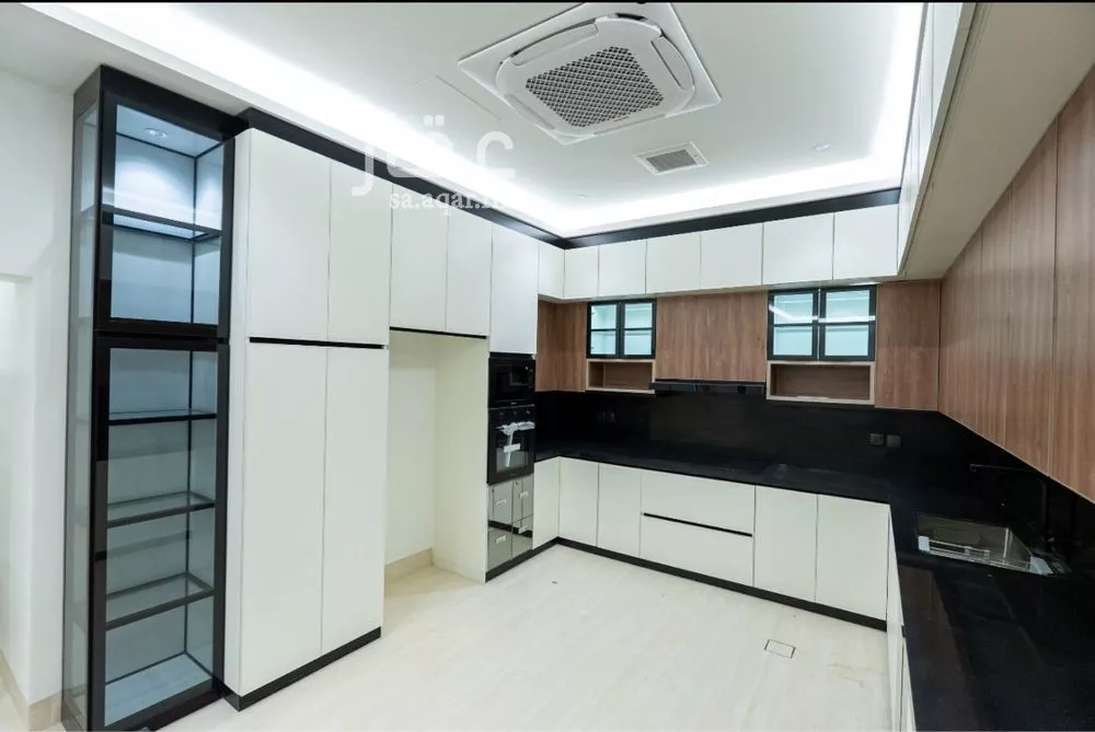4 bedroom floor in Al Malqa 20