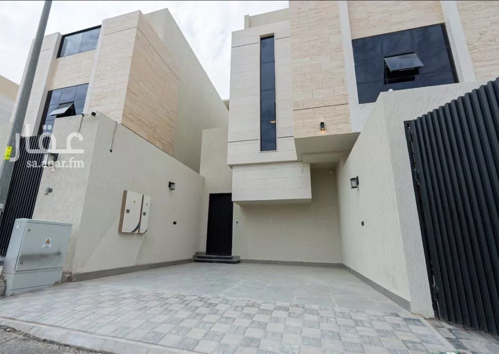 4 bedroom floor in Al Malqa 3