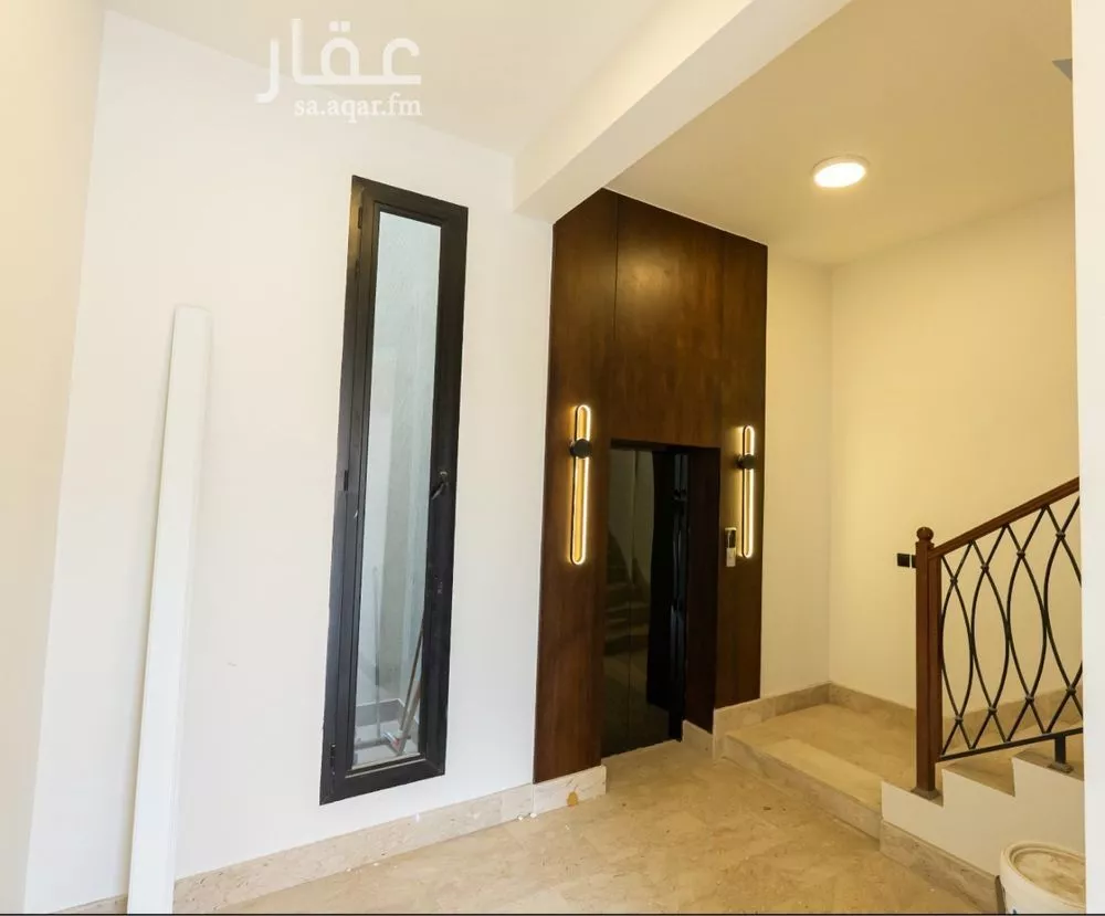 4 bedroom floor in Al Malqa 23