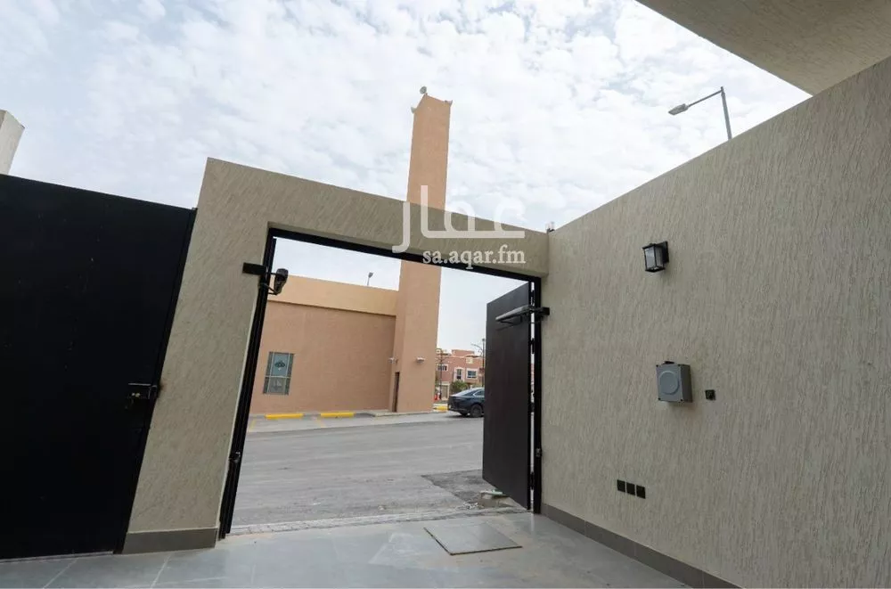 4 bedroom floor in Al Malqa 10