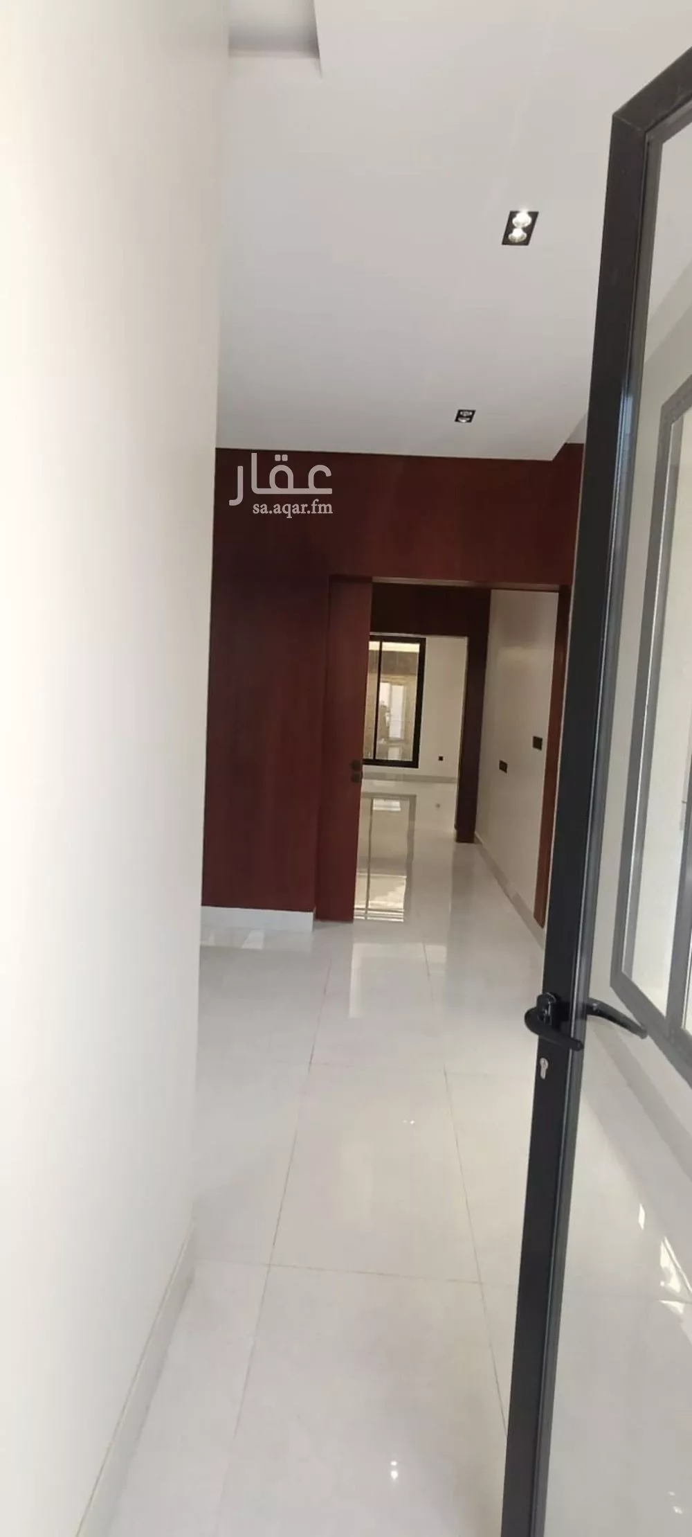 فيلا 4 غرف في العارض 24