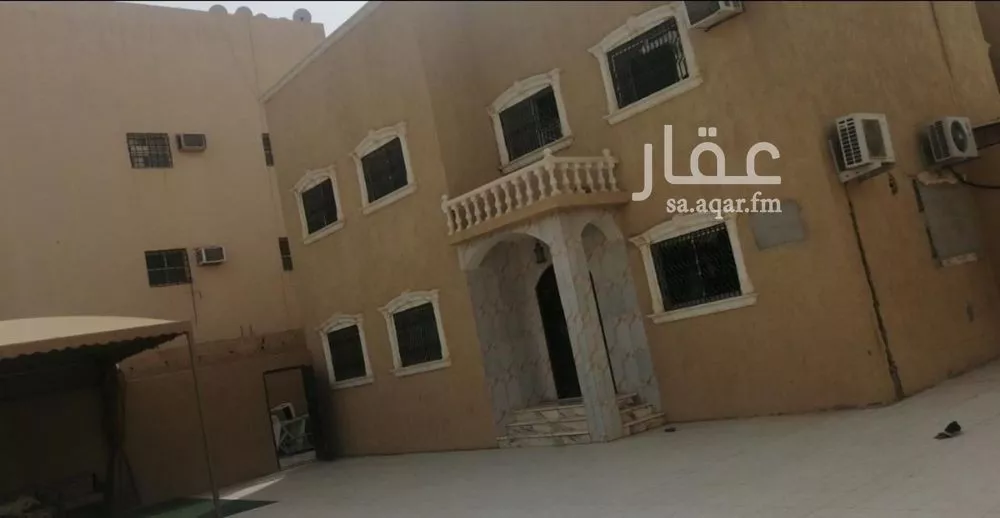 فيلا 11 غرف في بدر 2